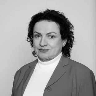 Vivian Solís